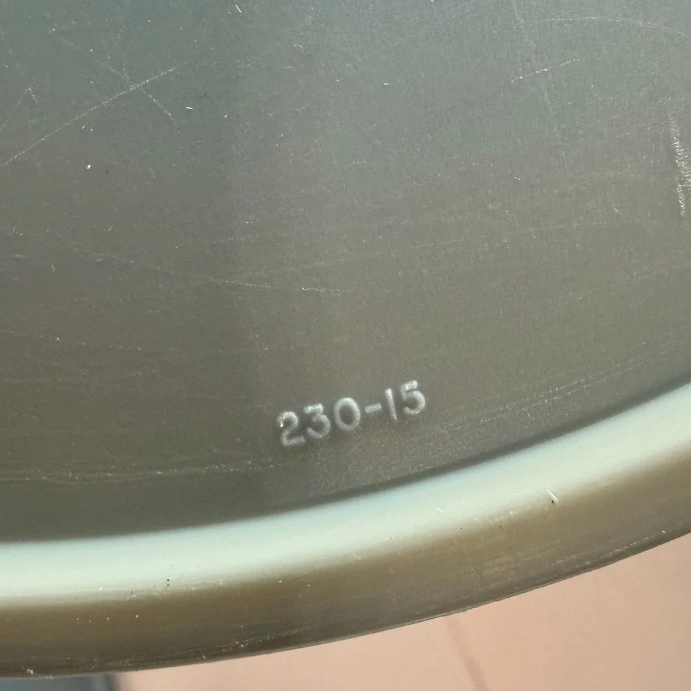 Vintage Tupperware Blue Round Replacement Lids‎ 230-8 230-15 Set of 2 USA 9 In *